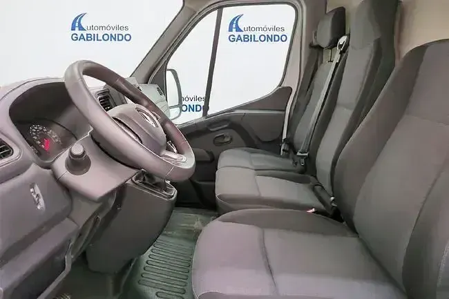 Usado Renault Master 135 CV (99 kW) 2021 Blanco Monovolumen