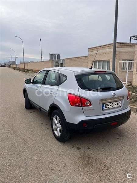 Usado Nissan Qashqai Visia 115 CV (84 kW) 2007 Gris / plata SUV