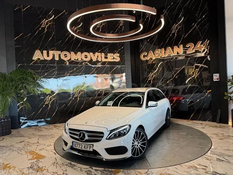 Usado Mercedes C220 194 CV (142 kW) 2018 Blanco Familiar