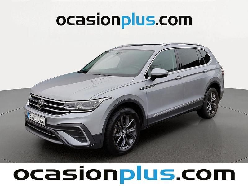 Usado VW Tiguan Allspace Life 150 CV (110 kW) 2022 Gris plata SUV