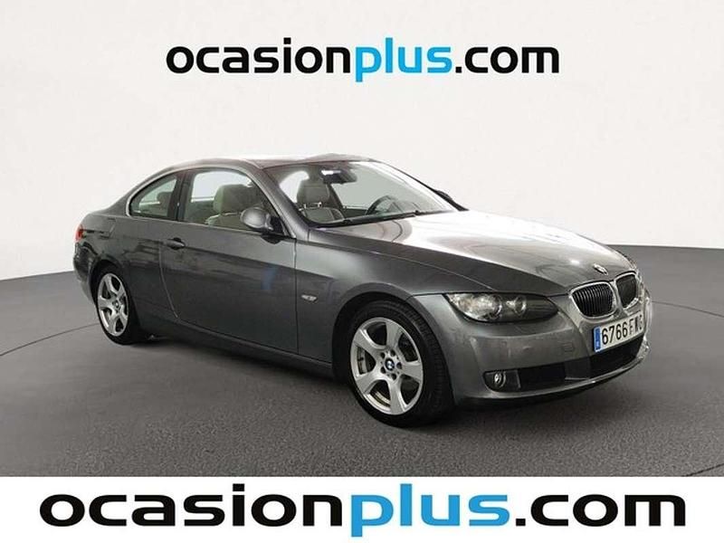 Usado BMW 320 170 CV (125 kW) 2007 Gris Coupe