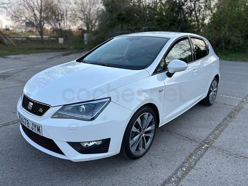 Usado Seat Ibiza ST CONNECT 90 CV (66 kW) 2017 Blanco Familiar