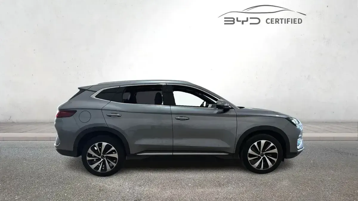 Usado BYD Seal U Boost 218 CV (160 kW) 2025 Gris SUV