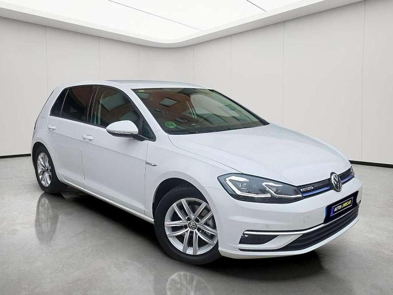 Usado VW Golf VII Advance 130 CV (95 kW) 2019 Blanco Berlina