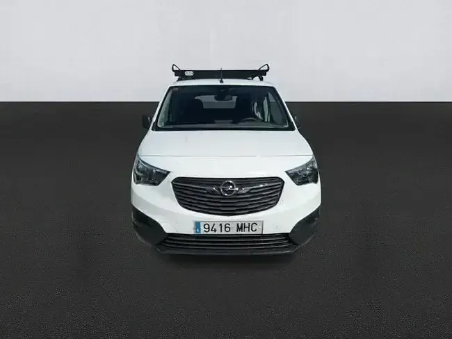 Usado Opel Combo Business Edition 102 HP (75 kW) 2023 Branco Monovolume