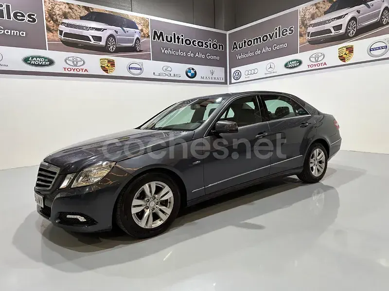 Usado Mercedes E220 Avantgarde 170 CV (125 kW) 2010 Gris / plata Berlina