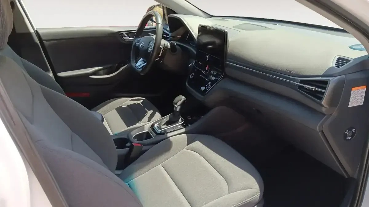 Usado Hyundai Ioniq 141 CV (103 kW) 2020 Blanco Utilitario