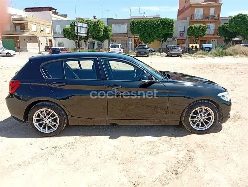 Usado BMW 116 109 CV (80 kW) 2018 Negro Utilitario