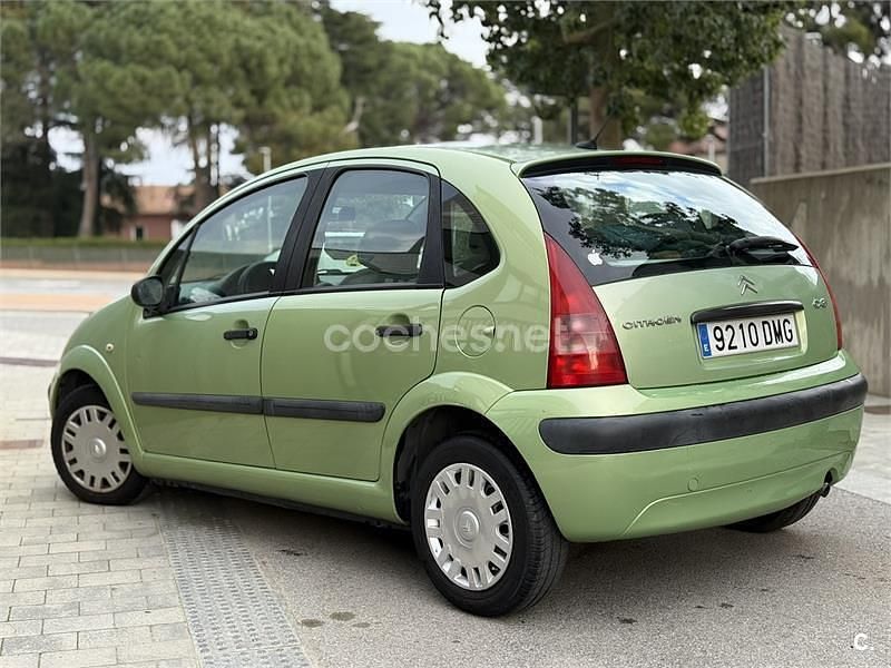 Usado Citroën C3 75 CV (55 kW) 2005 Verde Berlina