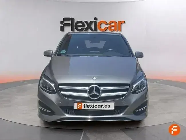 Usado Mercedes B200 136 CV (100 kW) 2017 Gris Utilitario