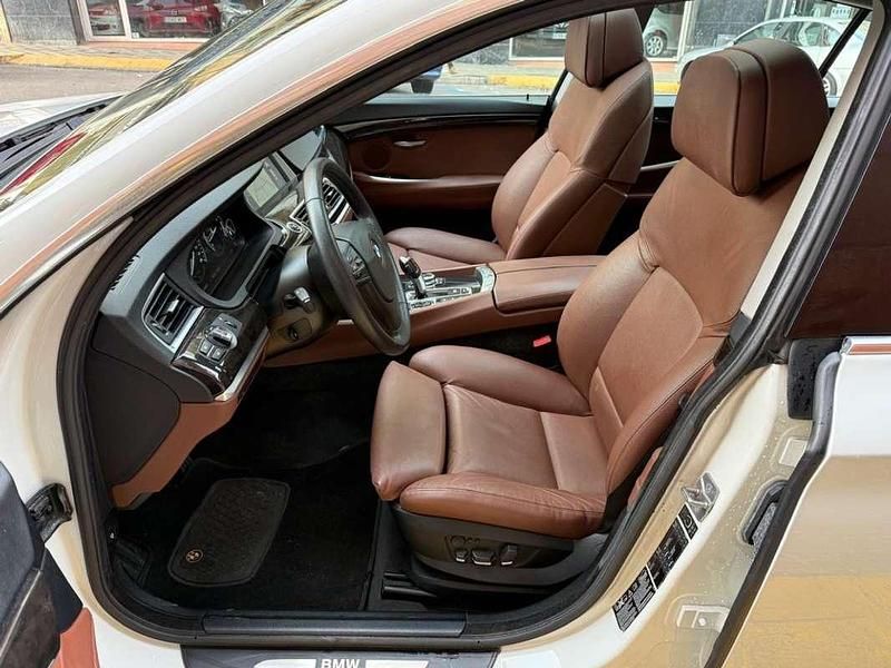 Usado BMW 535 Gran Turismo Luxury Line 306 CV (225 kW) 2013 Blanco Berlina