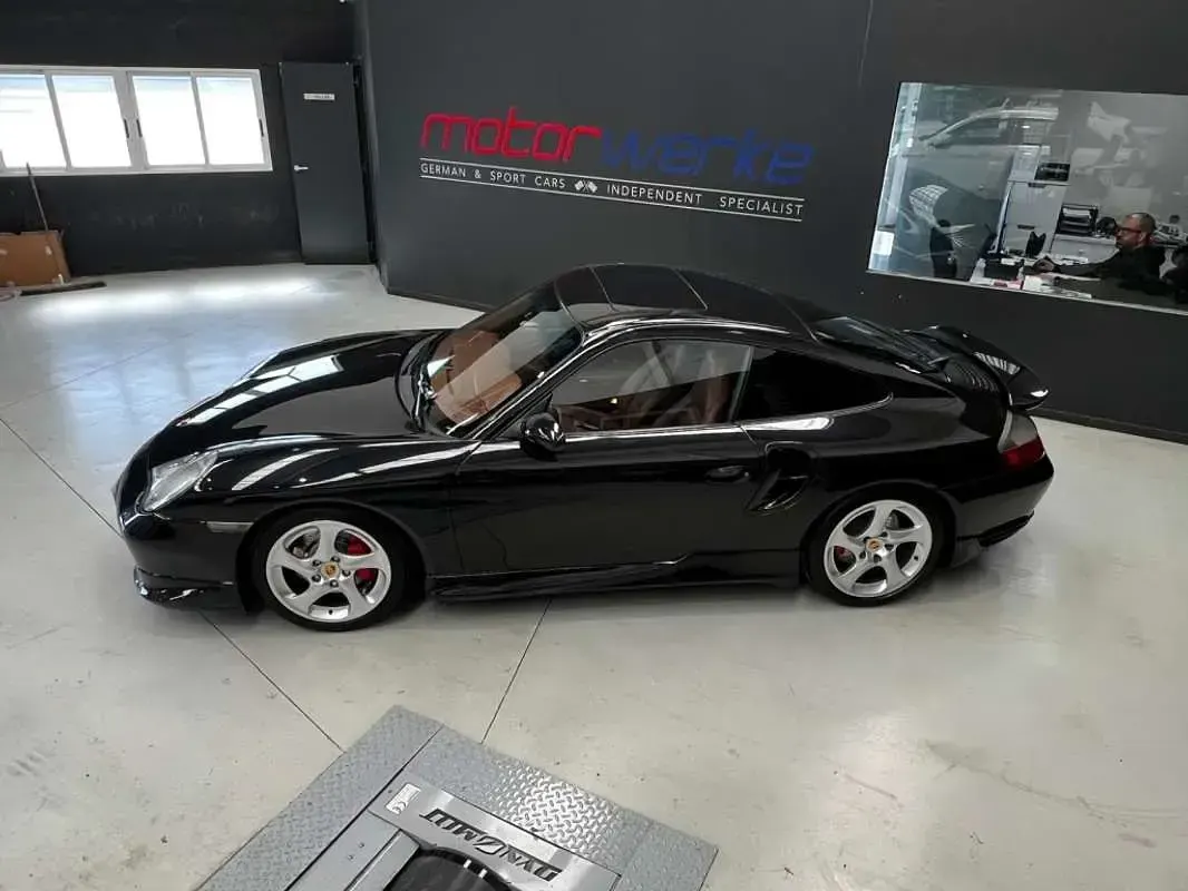 Usado Porsche 911 Turbo 420 CV (308 kW) 2002 Negro Coupe