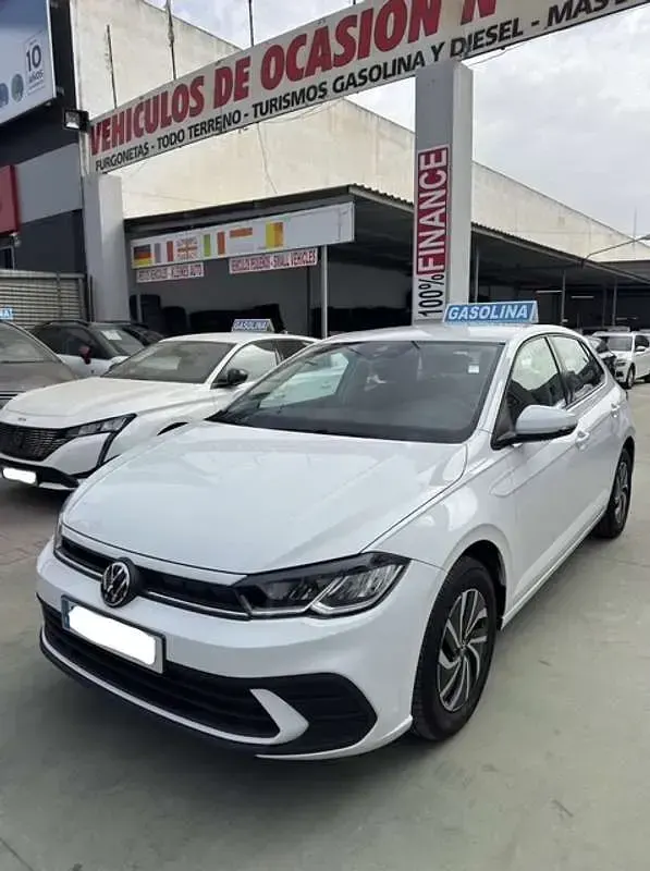 Usado VW Polo Life 95 CV (69 kW) 2022 Blanco Utilitario