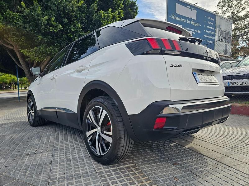 Usado Peugeot 3008 Allure 131 CV (96 kW) 2020 Blanco SUV