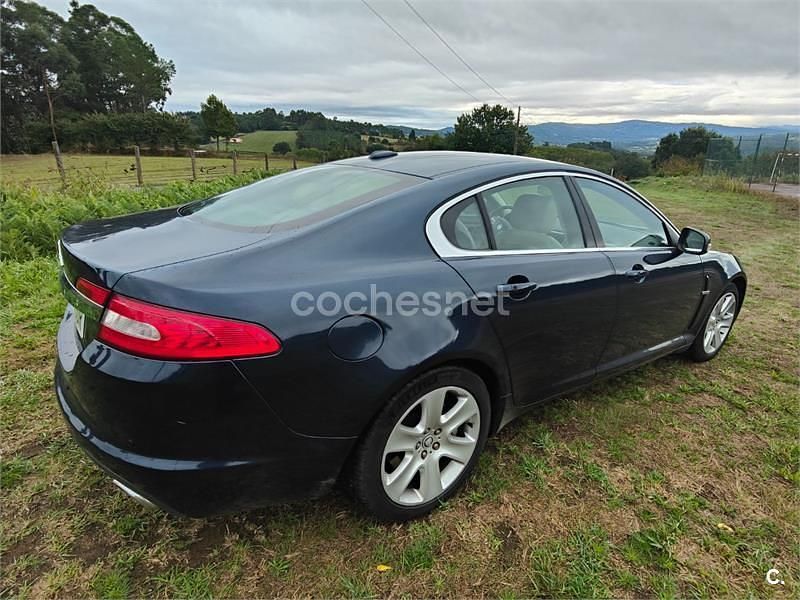 Usado Jaguar XF Premium Luxury 207 CV (152 kW) 2008 Azul Berlina