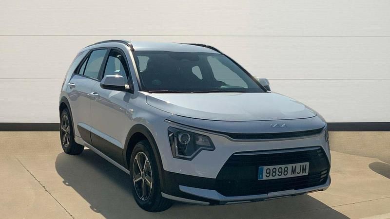 Blanco Usado 2023 Kia Niro SUV | 24.200 € (Precio justo) - Imagen 1/4