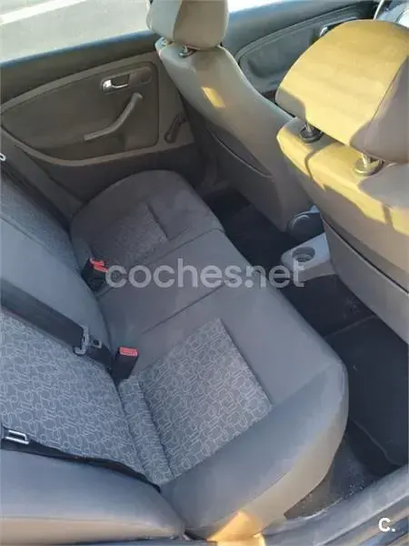 Usado Seat Ibiza Reference 100 CV (73 kW) 2006 Negro Utilitario