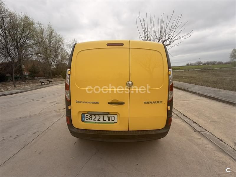 Usado Renault Kangoo 95 CV (69 kW) 2022 Amarillo Monovolumen