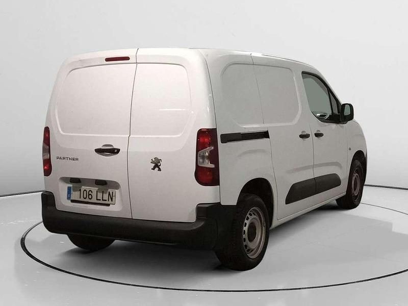 Usado Peugeot Partner 103 CV (75 kW) 2020 Blanco Monovolumen