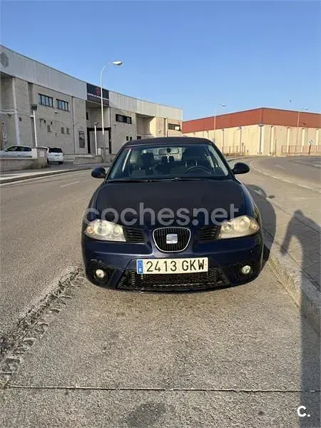 Usado Seat Ibiza Sport 100 CV (73 kW) 2009 Azul Berlina