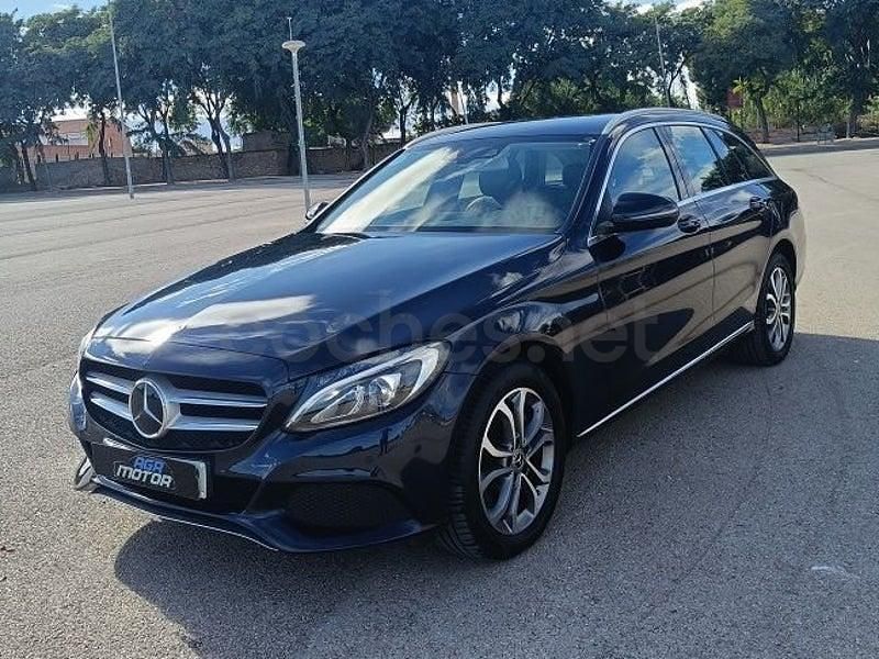 Usado Mercedes C220 194 CV (142 kW) 2018 Azul Familiar