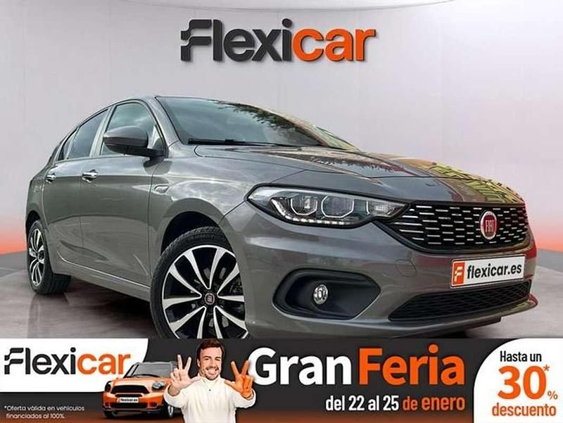 Gris Usado 2020 Fiat Tipo Lounge Utilitario | 11.390 € (Precio justo) - Imagen 1/4