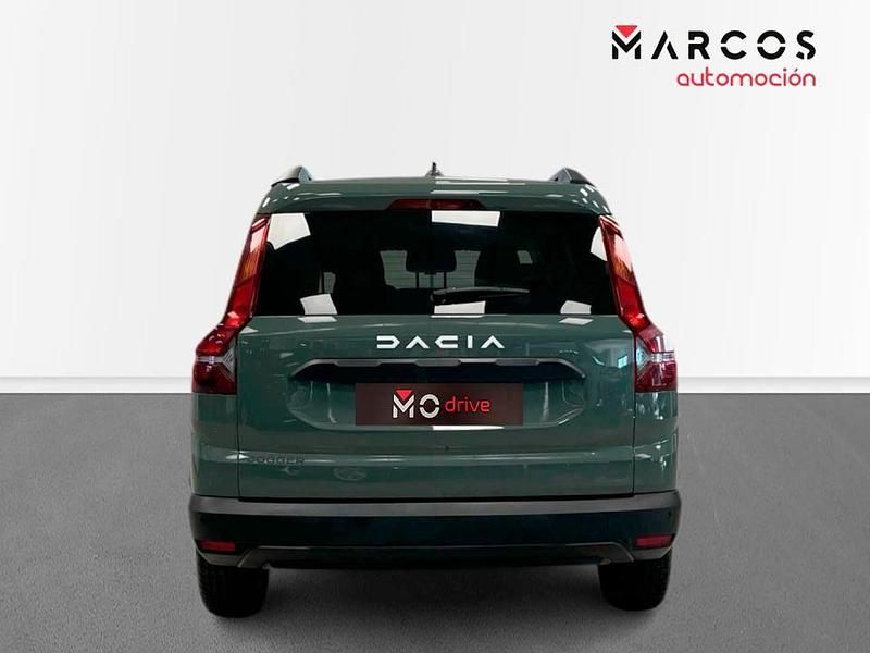 Usado Dacia Jogger Expression 110 CV (80 kW) 2024 Gris Monovolumen