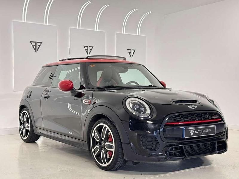 Usado Mini John Cooper Works 231 CV (169 kW) 2017 Negro Utilitario