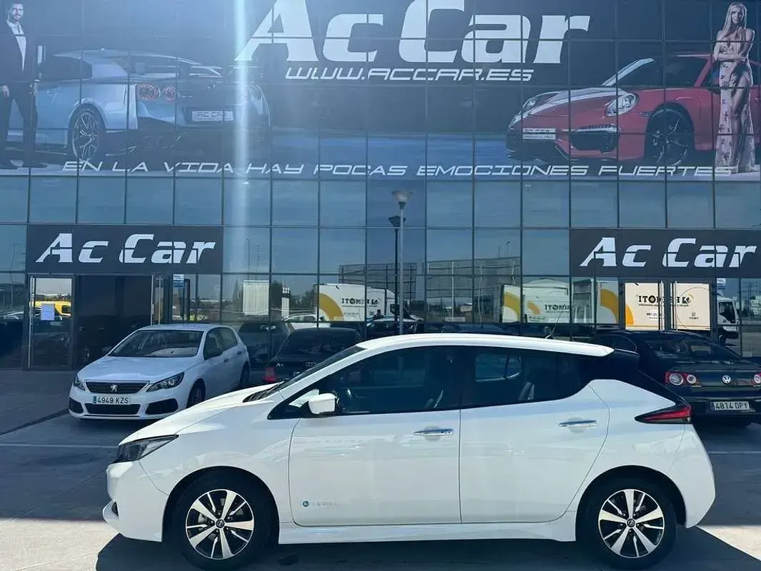 Usado Nissan Leaf Acenta 110 kW (150 CV) 2020 Blanco Utilitario