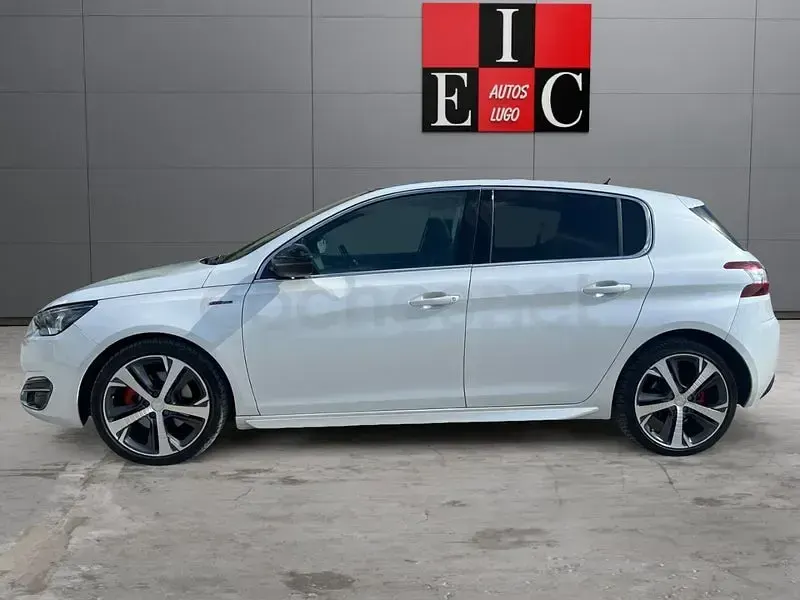 Usado Peugeot 308 Allure 150 CV (110 kW) 2015 Blanco Berlina