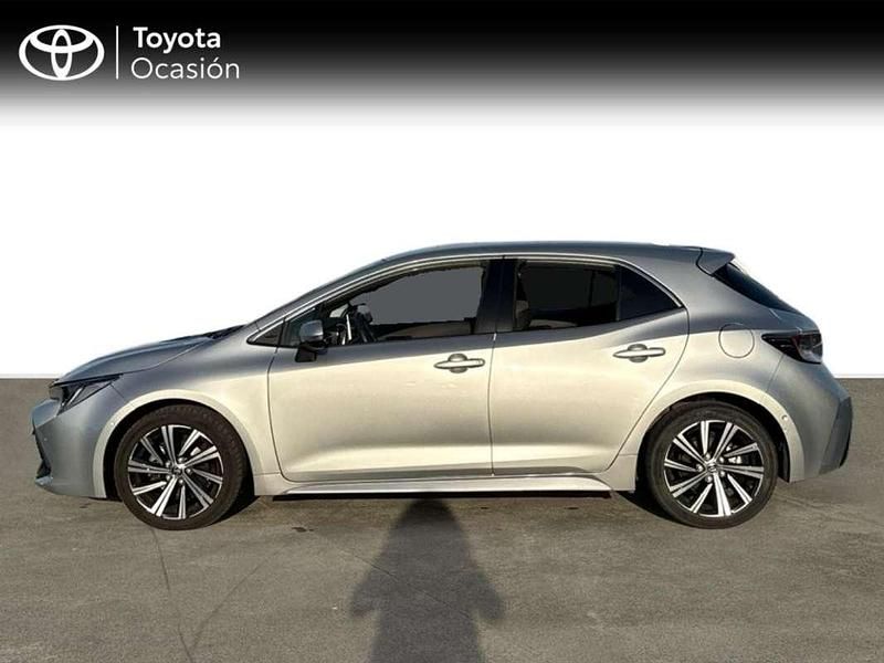 Usado Toyota Corolla Style 122 CV (89 kW) 2022 Gris Utilitario