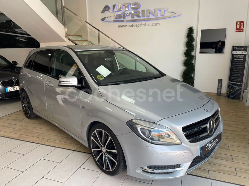 Gris Usado 2012 Mercedes B180 Monovolumen | 9990 € (Precio justo) - Imagen 1/4