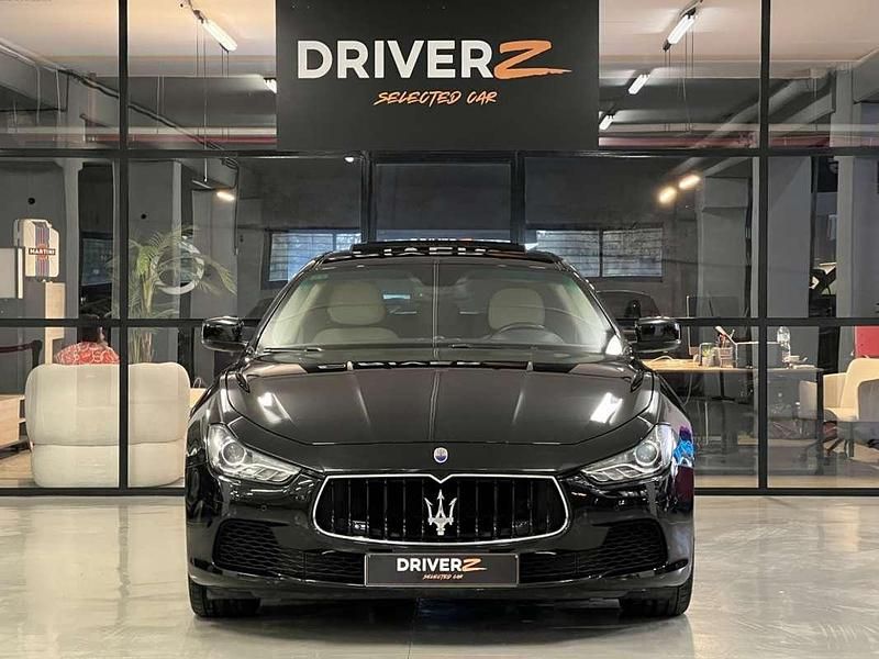 Usado Maserati Ghibli 330 CV (242 kW) 2015 Negro Coupe