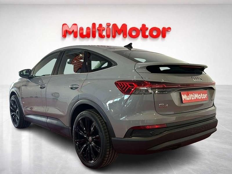 Usado Audi Q4 e-tron 125 kW (170 HP) 2022 Cinzento SUV