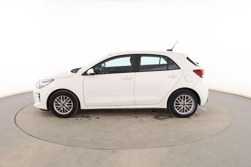 Käytetty Kia Rio 100 HP (73 kW) 2018 Valkoinen Sedan