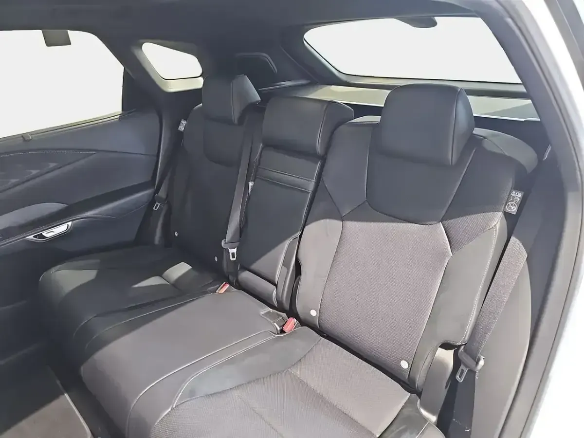 Usado Lexus RX500h Sport Line 371 CV (272 kW) 2024 Blanco SUV