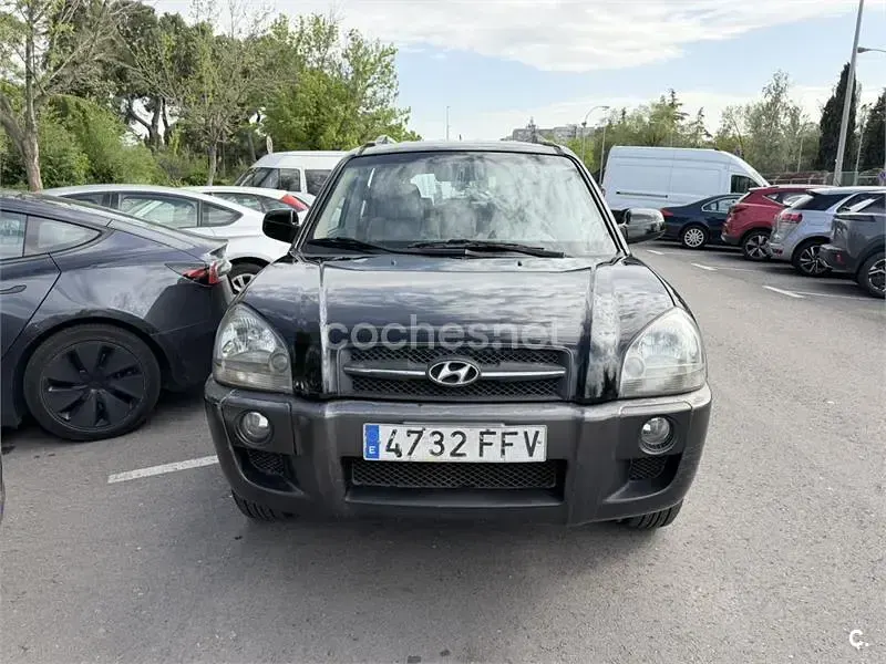 Usado Hyundai Tucson Comfort 140 CV (102 kW) 2006 Negro SUV