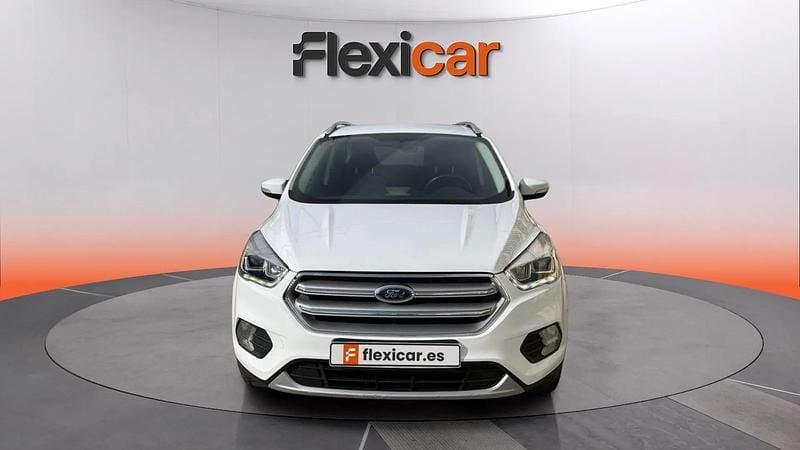 Usado Ford Kuga Trend+ 120 CV (88 kW) 2019 Blanco SUV
