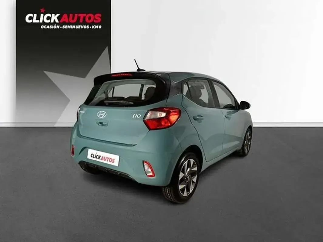 Usado Hyundai i10 67 CV (49 kW) 2024 Verde Utilitario