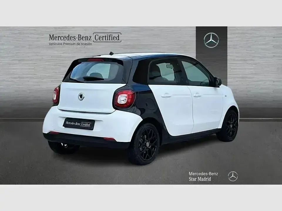 Begagnad Smart ForFour Electric Drive 60 kW (82 HK) 2019 Vit