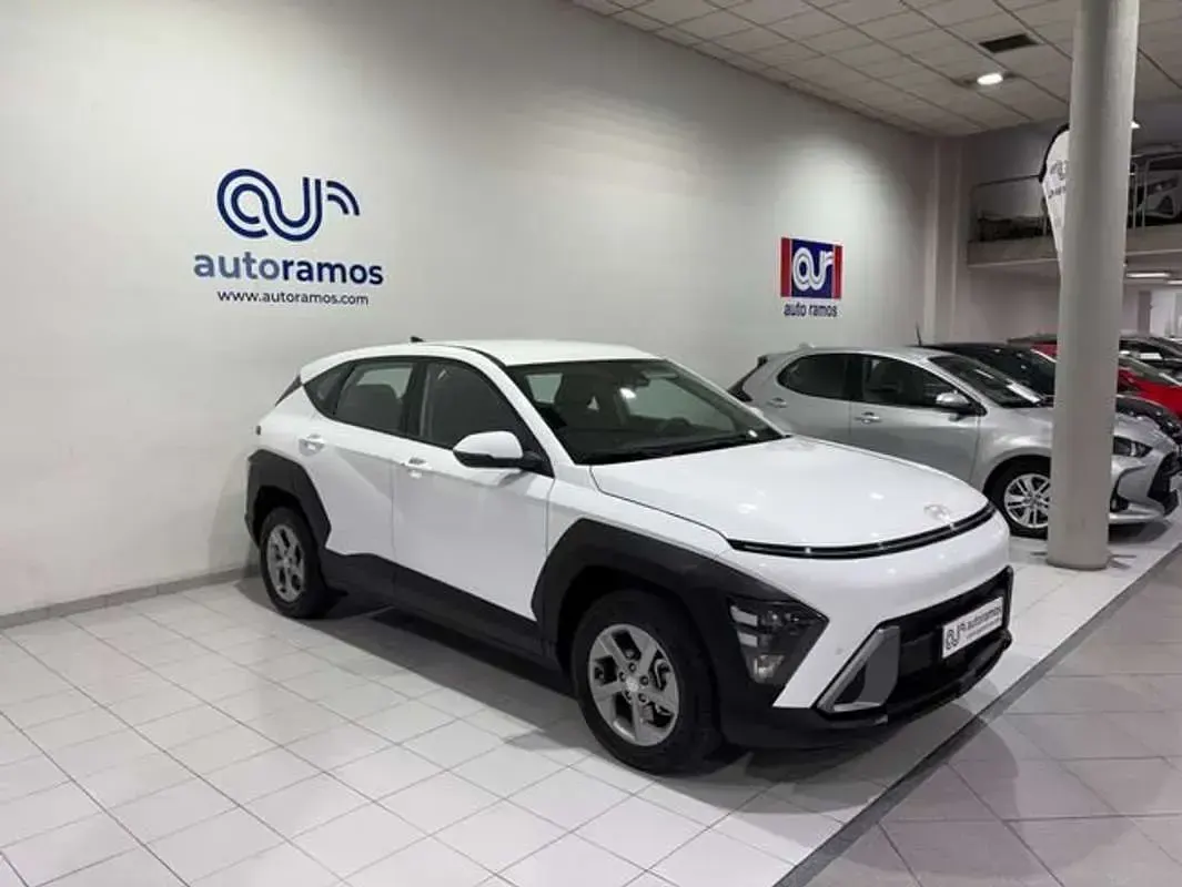 Usado Hyundai Kona 101 CV (74 kW) 2025 Blanco SUV