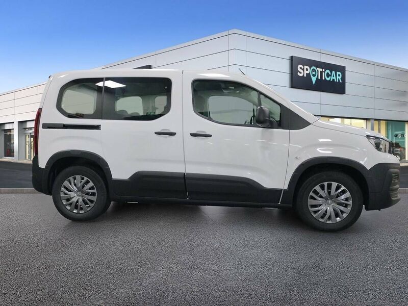 Usado Peugeot e-Rifter Active 100 kW (136 CV) 2023 Blanco Monovolumen