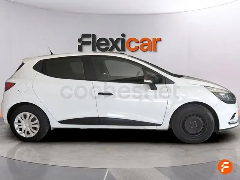 Usado Renault Clio IV Business 76 CV (55 kW) 2019 Blanco Berlina