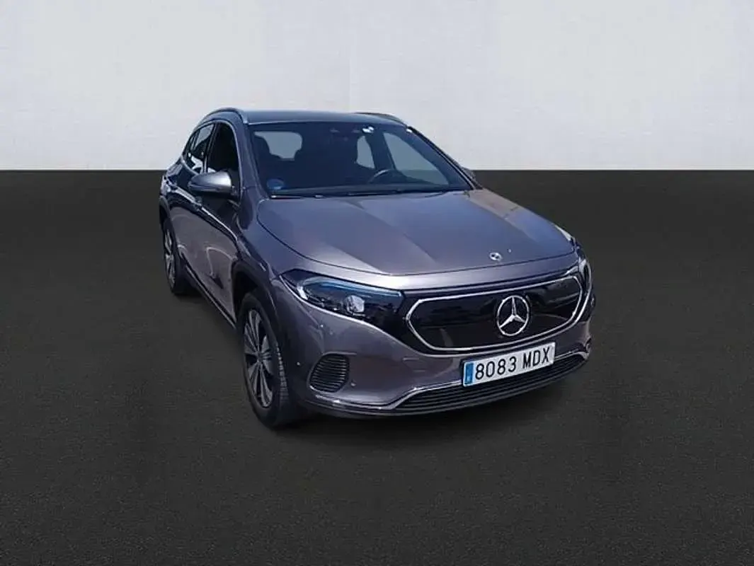 Begagnad Mercedes EQA300 167 kW (228 HK) 2023 Grå SUV