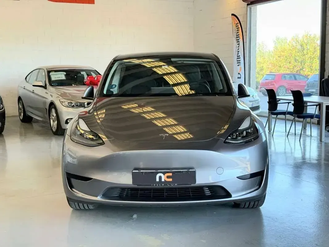 Usado Tesla Model Y RWD 219 kW (299 CV) 2024 Gris SUV