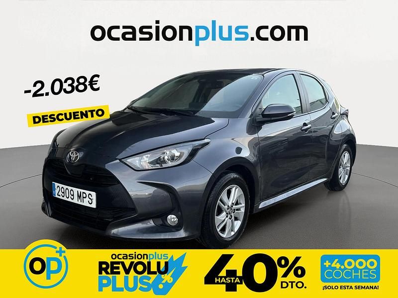 Usado Toyota Yaris Edition 125 CV (91 kW) 2024 Gris Utilitario