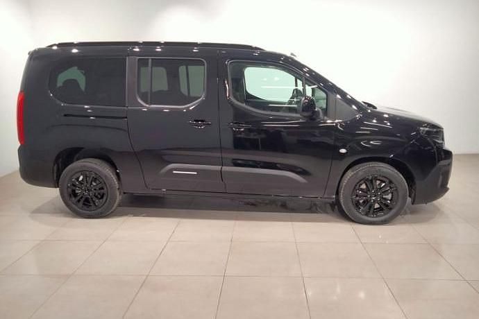 Usado Citroën Berlingo 131 CV (96 kW) 2024 Negro Monovolumen