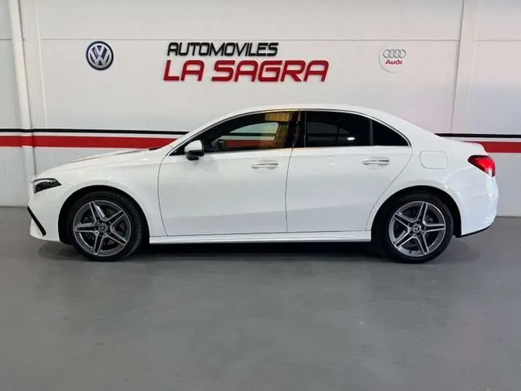 Usado Mercedes A45 AMG AMG line 218 CV (160 kW) 2023 Blanco Berlina