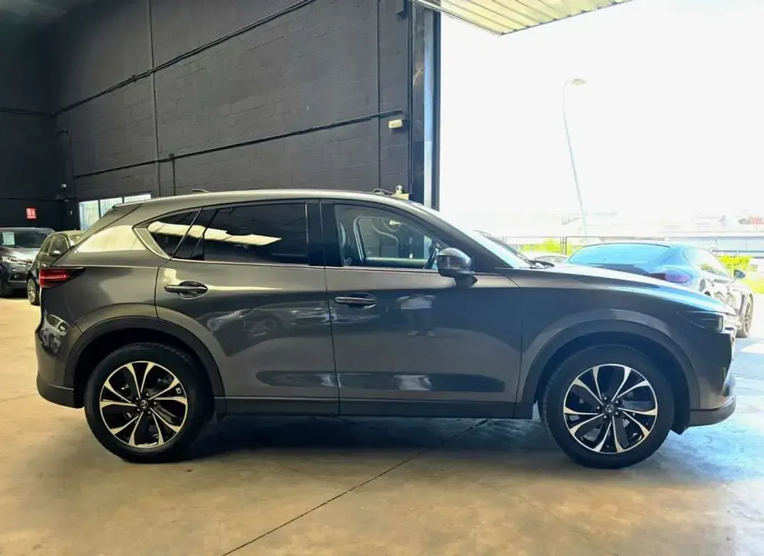 Usado Mazda CX-5 Ad'Vantage 165 CV (121 kW) 2022 Negro SUV