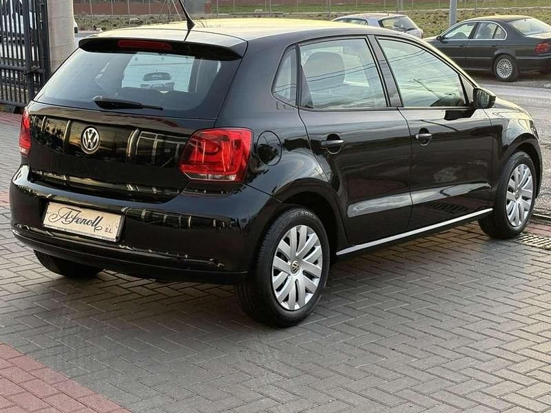 Usado VW Polo Advance 69 CV (50 kW) 2009 Negro Utilitario